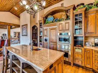 Breckenridge Luxury Vacation Rental with Six Bedrooms